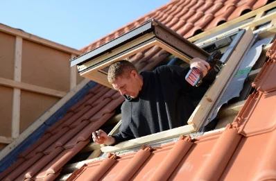 Pose de fenêtres de toit Velux à Croix